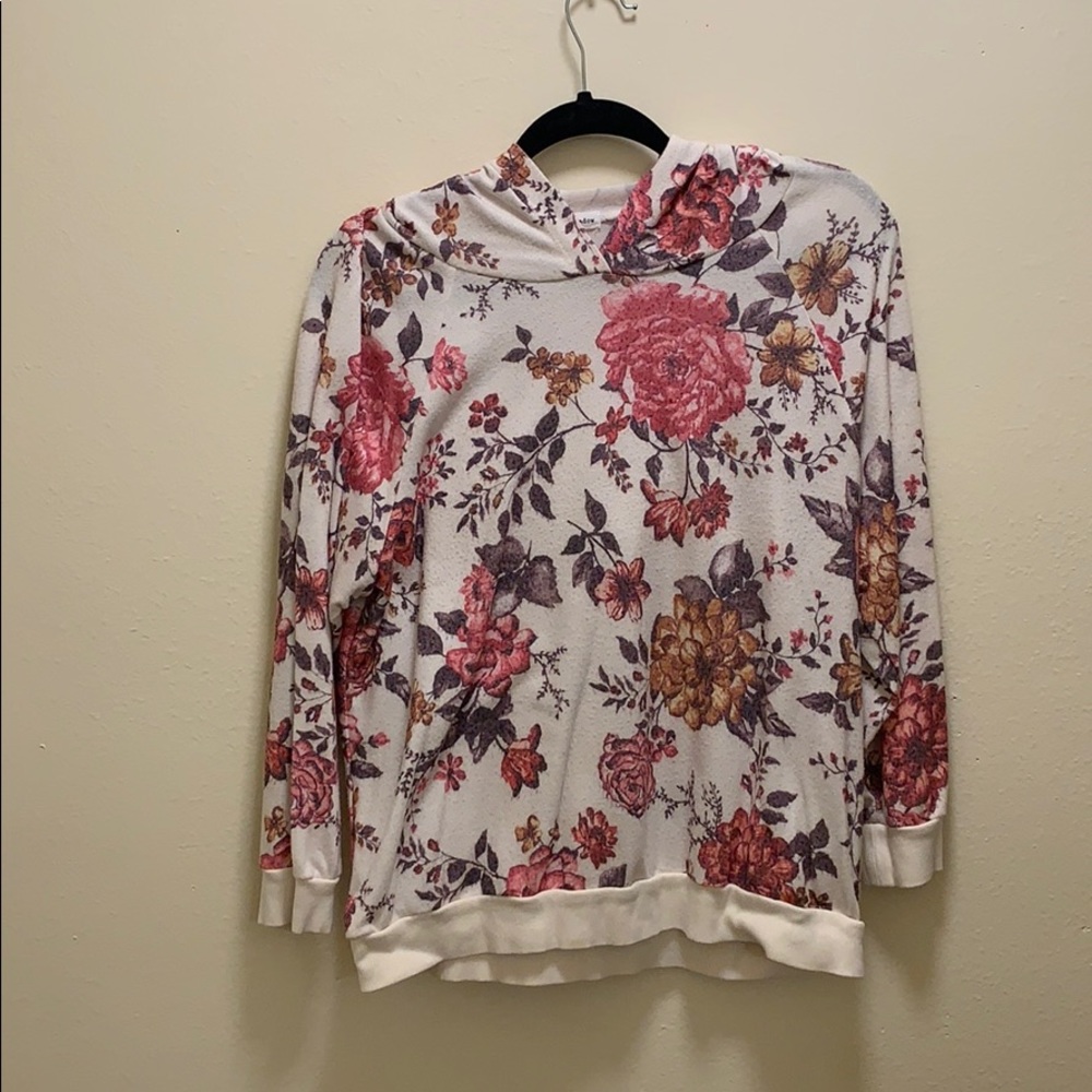 Floral 3/4 sleeve hoodie